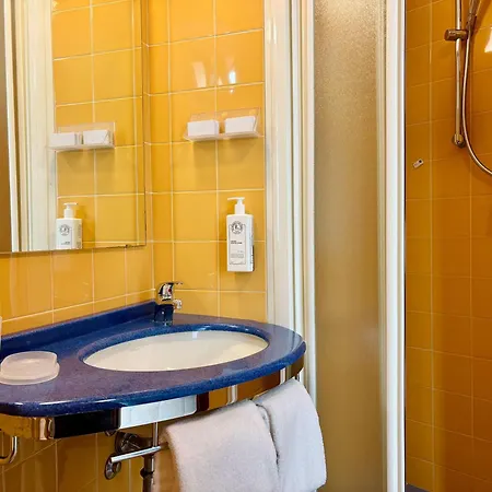 Rex - Fronte Mare 3*