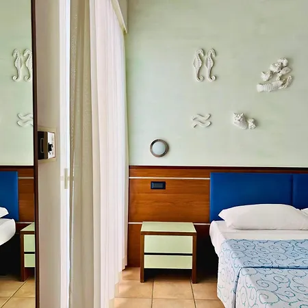 فندق Rex - Fronte Mare 3*