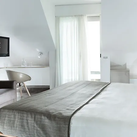 فندق Rex - Fronte Mare ريتشيوني