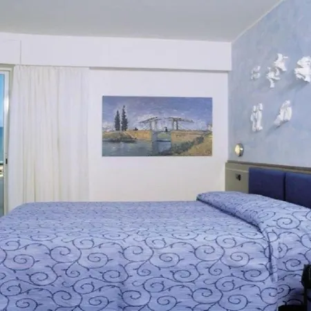 Rex - Fronte Mare 3*