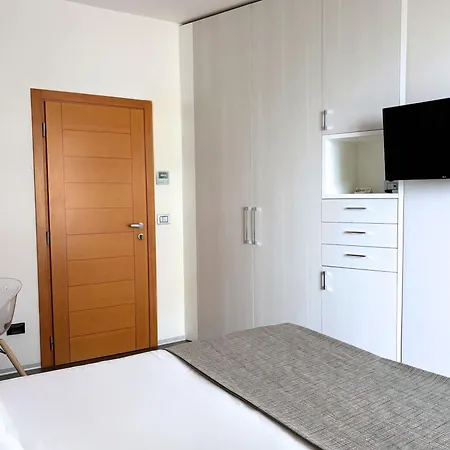 Rex - Fronte Mare 3*