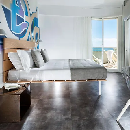 Rex - Fronte Mare 3*