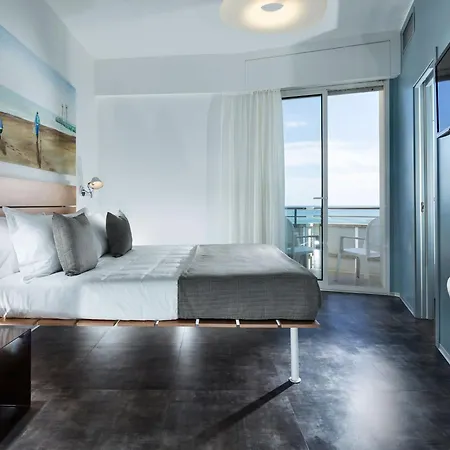 Rex - Fronte Mare 里乔内